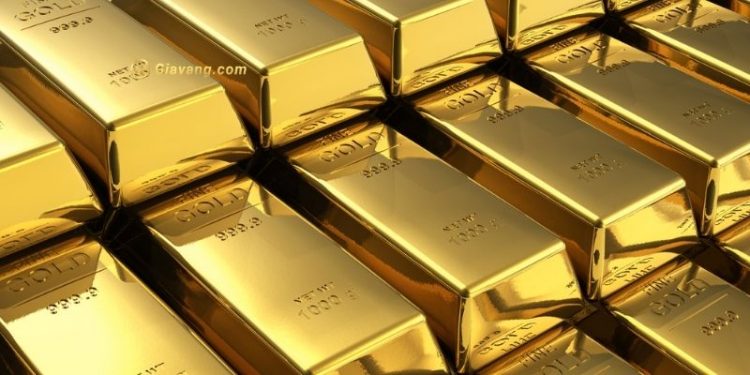 Phân tích giá vàng 16/8: Vàng vật lộn đạt trên 1800 USD