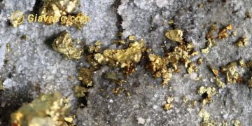 Australia sẵn sàng chi 182 triệu USD mở rộng mỏ vàng 3 Vàng trên vách đá