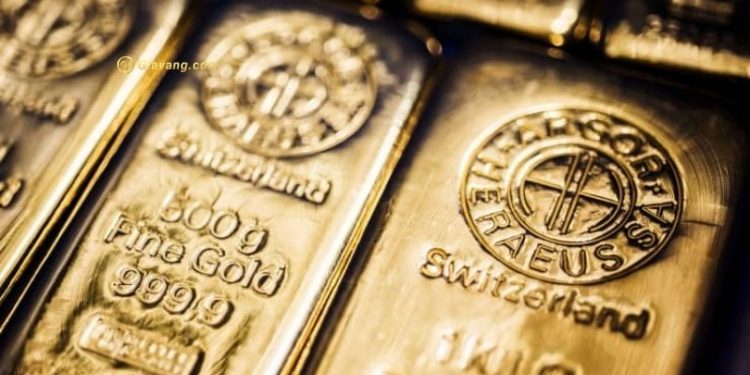 Vàng ổn định ở mức 1.795,86 USD khi đồng đô la rút lui