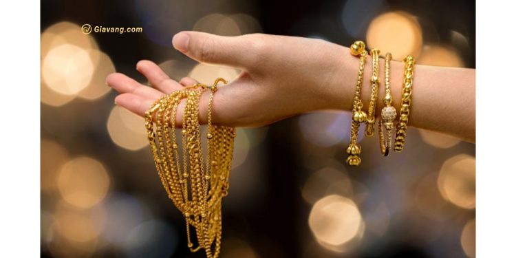 Vàng tây là gì? Các lưu ý khi mua sắm vàng Tây