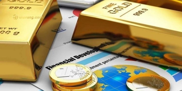 Giá vàng chạm mức 1.800 USD/ounce trong sự gia tăng lạm phát của Hoa Kỳ