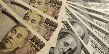 Đồng đô la gần mức thấp nhất trong một tháng