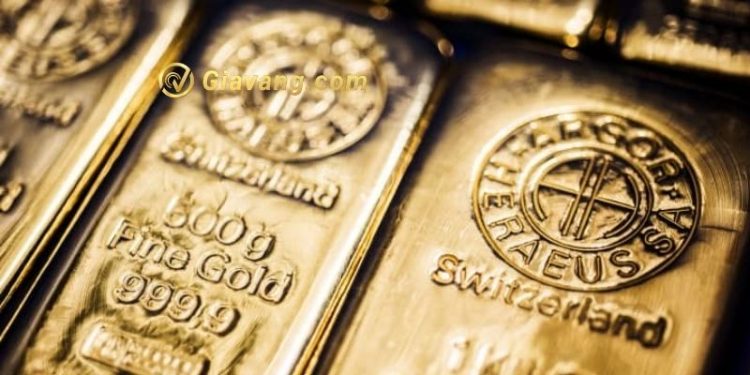 Vàng đi ngang khi giá tiêu dùng Mỹ tăng vọt