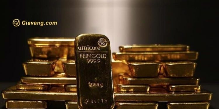 Vàng giảm giá khi lợi suất tăng