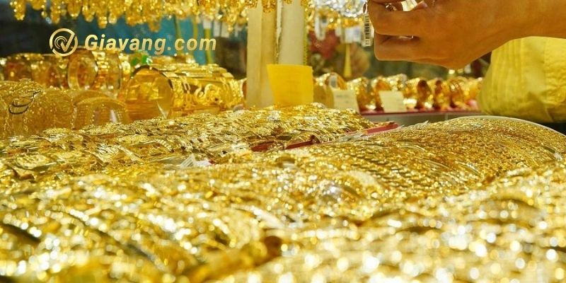 Giá vàng trong nước hôm nay 18/3: Giá vàng SJC tăng nhẹ