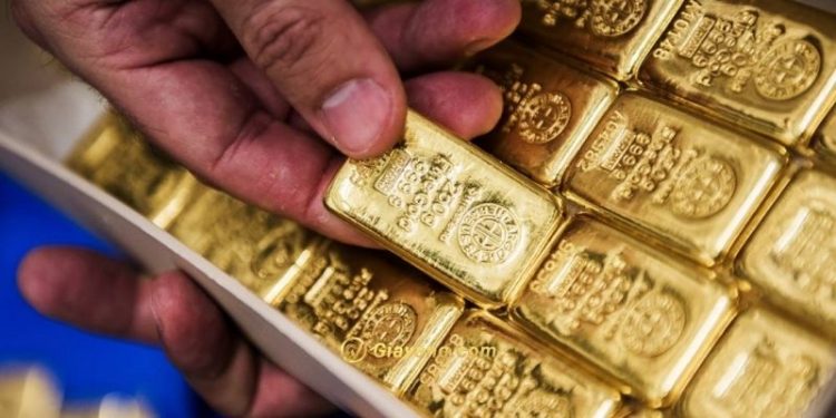 Vàng (25/3) quy mô trên $1,960 do tăng lãi suất