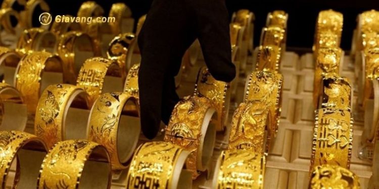 Giá vàng trong nước hôm nay 11/4: Giá vàng SJC tăng nhẹ 