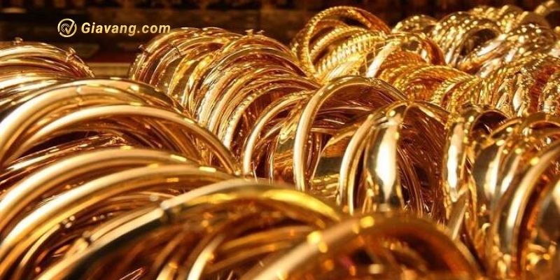 Giá vàng trong nước hôm nay 12/4: Giá vàng SJC tăng nhẹ 
