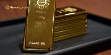 Giá vàng trong nước hôm nay 3/4: Giá vàng SJC hồi sức lấp lánh