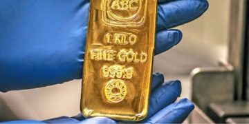 Phân tích giá vàng 13/4: Vàng củng cố vùng hỗ trợ chính