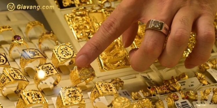Giá vàng trong nước hôm nay 24/5: Giá vàng SJC lao dốc