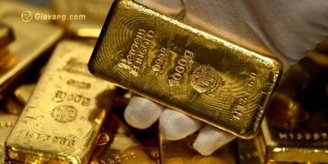 Phân tích giá vàng 5/5: Vàng lấp lánh đạt ngưỡng cao nhất tuần, phá vỡ mốc 1.900 USD/ounce