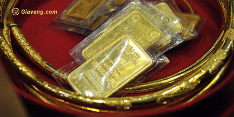 Giá vàng trong nước hôm nay 1/8: Giá vàng SJC tăng nhanh lấp lánh