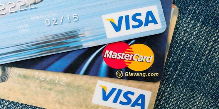 Thẻ Visa là gì? Sử dụng thẻ Visa có mất phí hàng tháng không? 1 Thẻ Visa là gì? Sử dụng thẻ Visa có mất phí hàng tháng không?