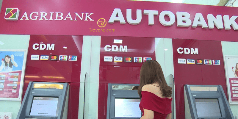 Lưu ý về cách rút tiền ở cây ATM