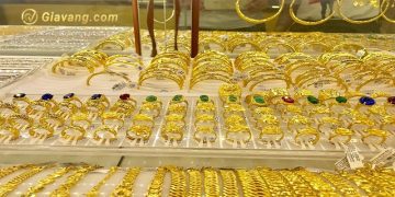 Giá vàng trong nước hôm nay 4/10/2023: Vàng SJC giữ nguyên mức 68,9 triệu đồng/lượng 4 Giá vàng trong nước hôm nay 4/10/2023: Vàng SJC giữ nguyên mức 68,9 triệu đồng/lượng