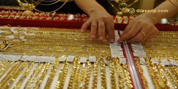 Giá vàng trong nước hôm nay 30/6/2023: Vàng SJC tiến sát mốc 67 triệu đồng/lượng, thế giới chịu áp lực mạnh mẽ