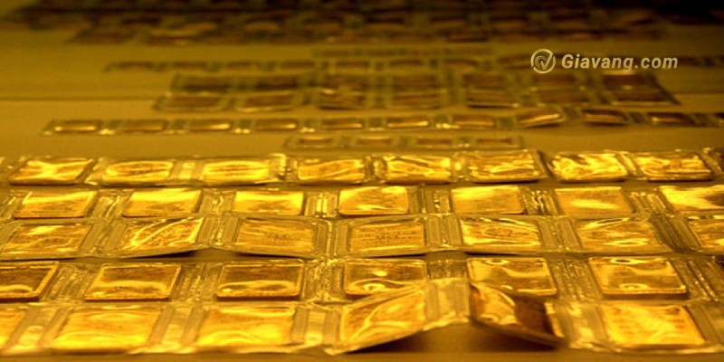 Giá vàng hôm nay tại thị trường trong nước giảm không quá 100.000 đồng/lượng.