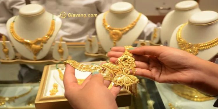 Giá vàng trong nước hôm nay 22/6/2023: Vàng SJC tiếp đà giảm, thế giới nguy cơ bán tháo 1 Giá vàng trong nước tăng mạnh