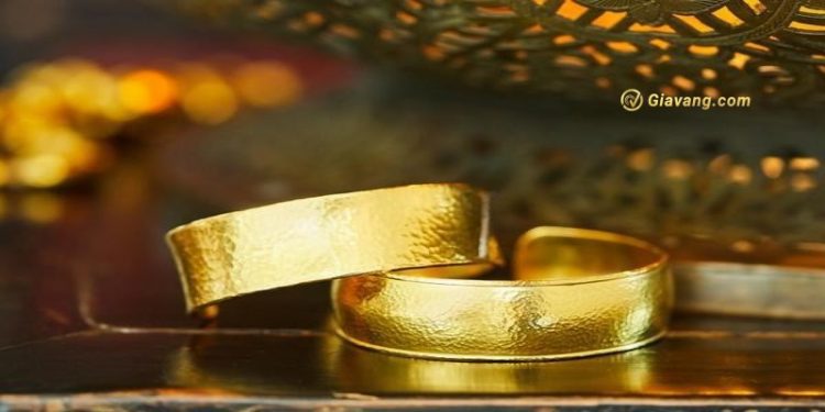 Giá vàng trong nước hôm nay 17/8/2023: Vàng SJC không giữ được mức tăng, đảo chiều giảm nhẹ 1 Vàng trong nước ngày càng đắt đỏ