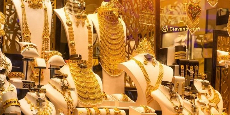 Mua vàng ở Dubai về bán lại được không?