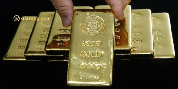 Phân tích giá vàng ngày 23/6/2023: Giá vàng chạm mức thấp nhất trong ba tháng gần $1910 1 Phân tích giá vàng ngày 15/3/2024: XAU/USD chuẩn bị cho Cờ hiệu tăng giá, chốt lời trước Fed