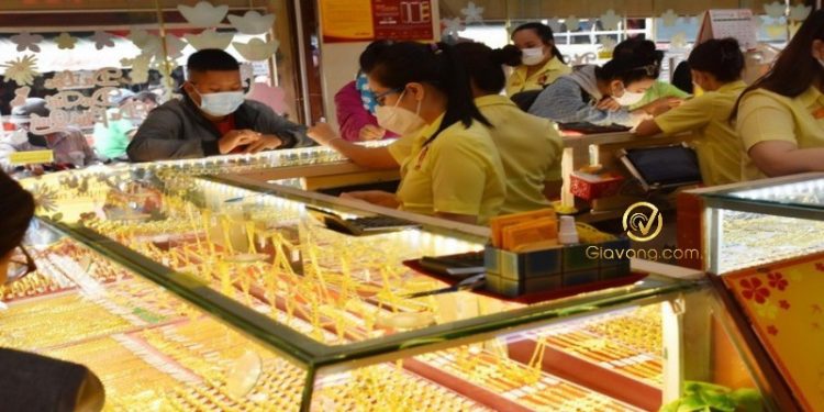 Giá vàng trong nước hôm nay 12/10/2023: Vàng SJC tiếp tục tăng mạnh 1 Vàng ổn định quanh ngưỡng 74 triệu đồng/lượng