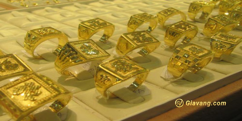 Có nên mua vàng ở tiệm vàng Đức Hạnh không?