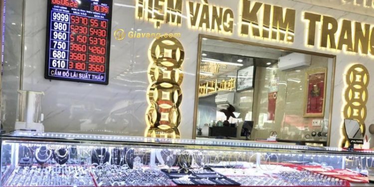 Tiệm vàng Kim Trang - cửa hàng kinh doanh vàng bạc uy tín 1 Tiệm vàng Kim Trang - cửa hàng kinh doanh vàng bạc uy tín
