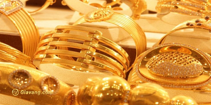 Có nên mua vàng ở Hà Thành không?