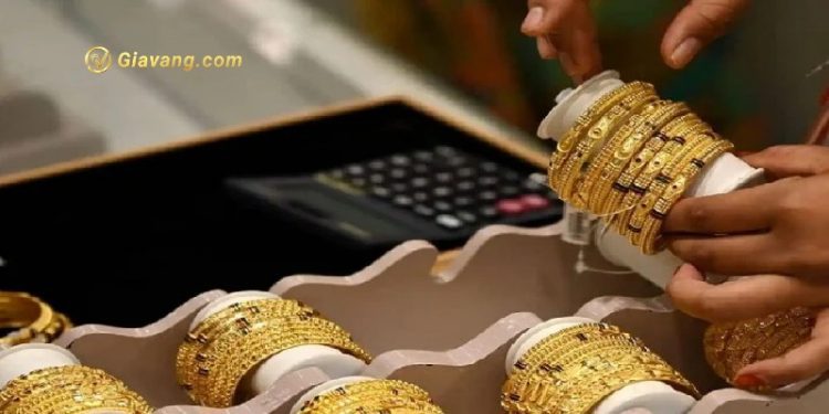 Giá vàng trong nước hôm nay 12/1/2024: Vàng bật tăng mạnh vượt xa mốc 75 triệu đồng 1 Giá vàng lên đỉnh