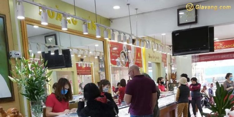 Tiệm vàng Hoàng Tín - Địa chỉ mua sắm vàng giá tốt tại quận Ba Đình