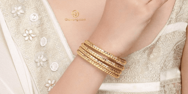 Lắc vàng 24K giá bao nhiêu 1 chỉ? Mua lắc tay vàng 24K ở đâu giá tốt? 1 Lắc vàng 24K