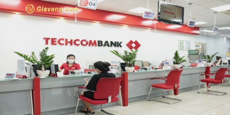 Cách tăng hạn mức thẻ tín dụng Techcombank tại quầy