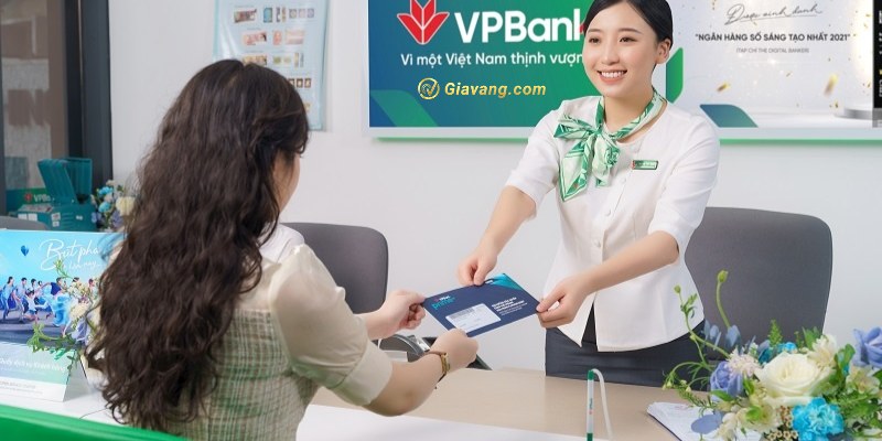 Đổi số điện thoại VPBank tại quầy giao dịch