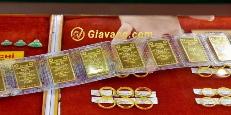 Giá vàng trong nước hôm nay 2/5/2024: Vàng SJC ổn định sau kỳ nghỉ lễ 1 Giá vàng trong nước biến động nhẹ