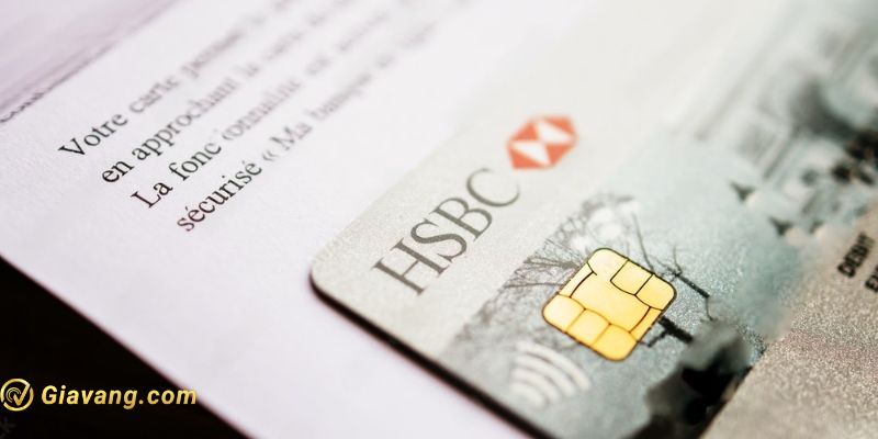 Phí thường niên HSBC là gì?