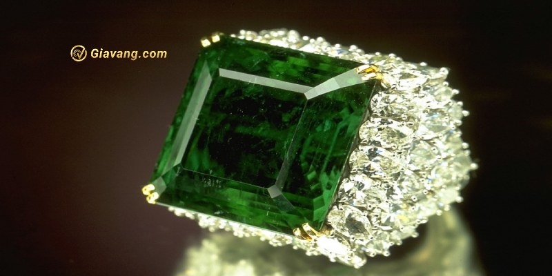 Bảo quản đá Emerald