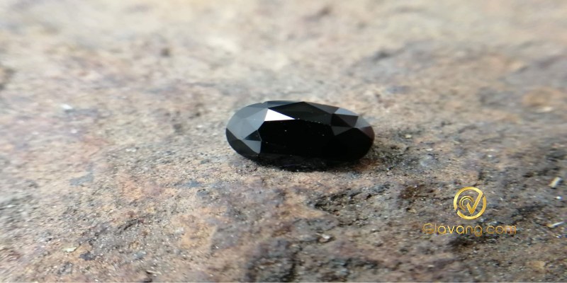Tìm hiểu về đá sapphire đen