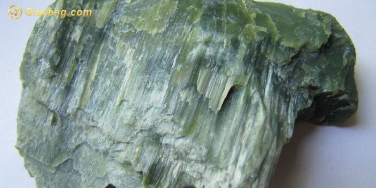 Giá đá Serpentine bao nhiêu? Công dụng của đá Serpentine 