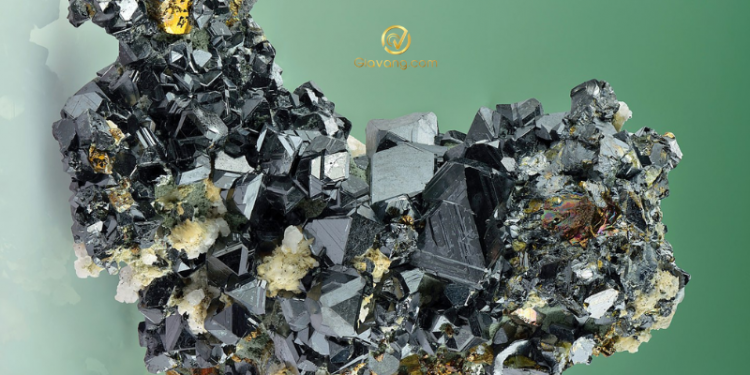 Sphalerite là gì? Nguồn gốc và tính chất của đá Sphalerite 1 Sphalerite