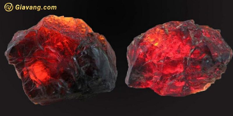 Viên đá đẹp nhất thế giới Painite 60.000 USD/Carat