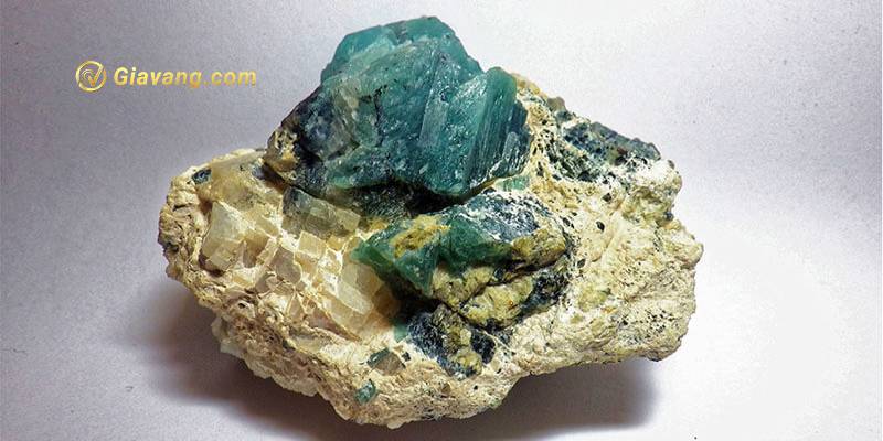 Nguồn gốc đá Grandidierite