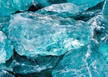 Đá Aquamarine là gì? Giá vòng đá Aquamarine có đắt quá không?