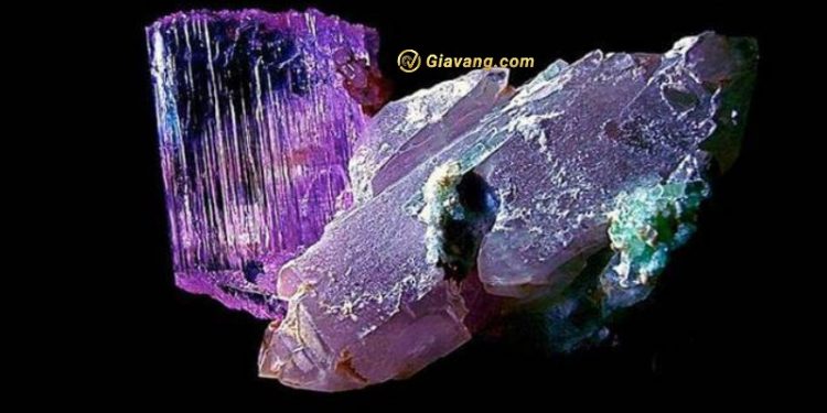 Đá Kunzite là gì? Kunzite hợp mệnh gì? Các loại trang sức đá Kunzite 1 Đá Kunzite là gì? Kunzite hợp mệnh gì? Các loại trang sức đá Kunzite