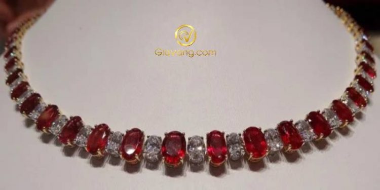 Red Beryl là gì? Giá thành Ngọc lục bảo hiện nay bao nhiêu? 1 Red Beryl là gì? Giá thành Ngọc lục bảo hiện nay bao nhiêu?