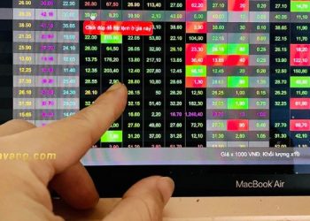 Chứng khoán hôm nay 29/07/2024: VN-Index "sắc xanh" tăng 9 điểm