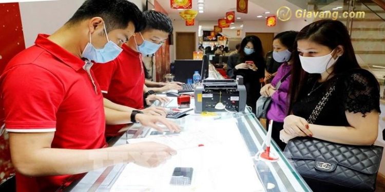 Giá vàng trong nước hôm nay 10/8/2024: Vàng miếng SJC ổn định, vàng nhẫn tăng nhẹ 1 Giá vàng trong nước hôm nay 10/8/2024: Vàng miếng SJC ổn định, vàng nhẫn tăng nhẹ