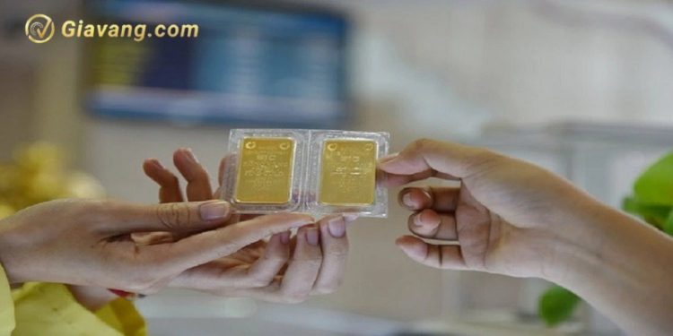 Giá vàng trong nước hôm nay 11/8/2024: Vàng nhẫn tiếp tục tăng nhẹ 100.000 đồng/lượng 1 Giá vàng trong nước hôm nay 11/8/2024: Vàng nhẫn tiếp tục tăng nhẹ 100.000 đồng/lượng