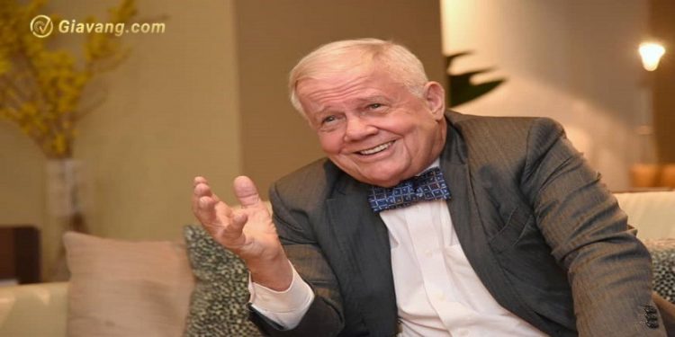 Jim Rogers là ai? Hành trình đầu tư đáng ngưỡng mộ của “Bậc thầy đầu tư” tại phố Wall